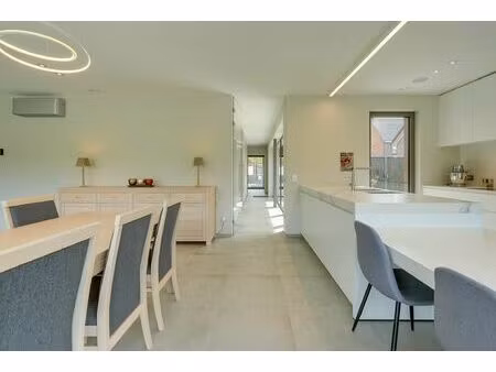 rez-de-chaussée à vendre avec garage et terrasse   roeselare (vbe38834)