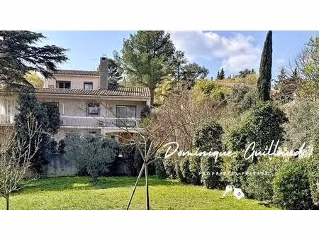 nîmes-villa 280 m² 7-pièces sur terrain de 3000 m²
