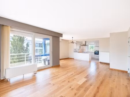 appartement te koop in koksijde met 3 slaapkamers