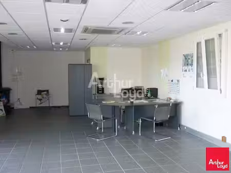 location bureaux mont-près-chambord 41250 79m²