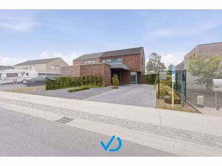 huis te koop in roeselare met 3 slaapkamers