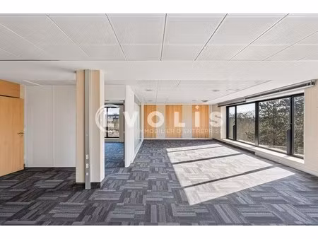 location bureaux 24 m² à 640 m²