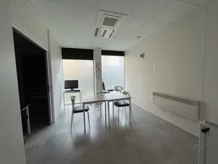 location bureaux 72 m² à 575 m²