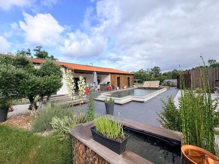 maison contemporaine (dpe a) avec piscine et spa à escource à 15 minutes de l'ocean et 10.