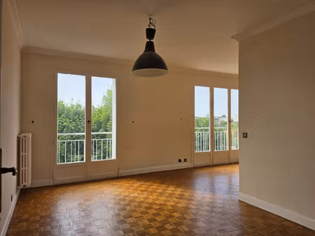 appartement 4 pièces de 104 m2 résidence de standing avec