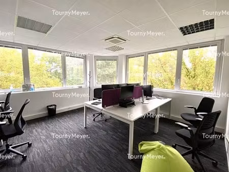 location bureaux 180 m² à 507 m²