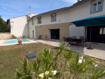 magnifique maison charentaise rénovée 6 pièces  231 m2  confort et prestations haut de...
