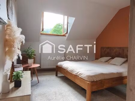 maison cosy avec extérieur et stationnement !