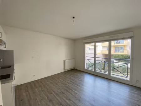 location appartement 2 pièces 39m² palaiseau 91120