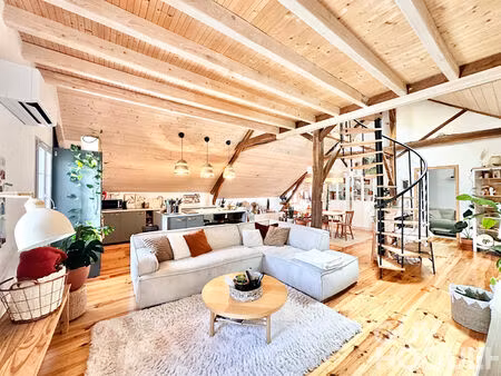 appartement t2 bis de 86 m² entièrement rénové proche d'orthez