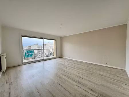 location appartement 3 pièces  73.50m²  reims