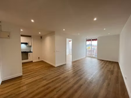 location appartement 2 pièces  54.05m²  reims