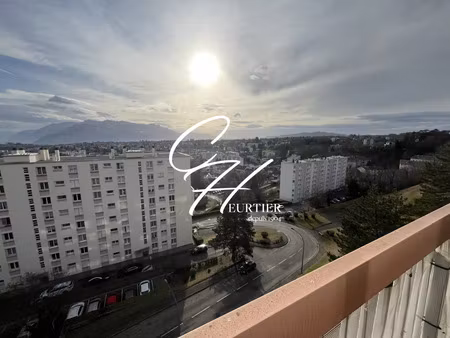 location appartement 4 pièces 83m2 voiron 38500 - 845 € - surface privée