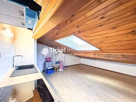 appartement t3 bis 39m2 (103m2 au sol) en plein coeur de bruguieres