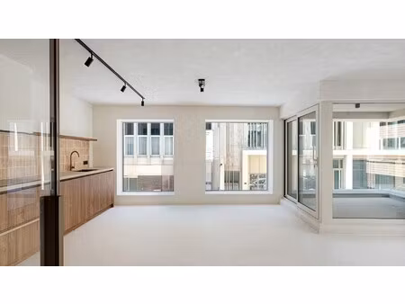 appartement te koop in knokke-heist met 3 slaapkamers