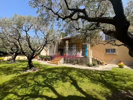 vente maison 5 pièces 112 m² à carpentras (84200)  400 000 €