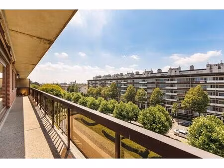 appartement te koop in merksem met 2 slaapkamers