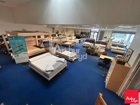 location commerce pruniers en sologne 41200 373m²