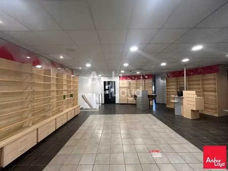 location commerce salbris 41300 420m²