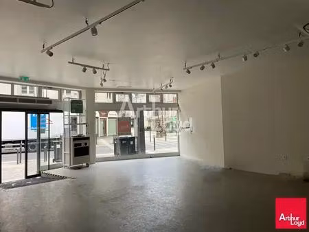 location commerce blois 41000 383m²