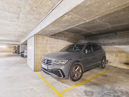 location parking 12 m² à paris 20ème (75020)  80 €
