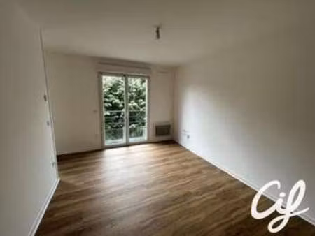 vente appartement t1 à la roche-sur-yon centre ville (85000) : à vendre t1 / 36m² la roche