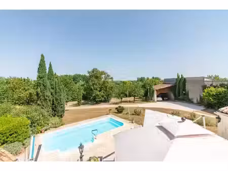 maison de charme avec piscine chauffée et potentiel de logement indépendant