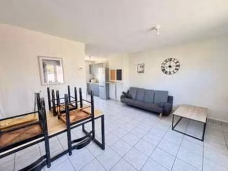 location appartement 4 pièces meublé à angers (49000) : à louer 4 pièces meublé / 64m² ang