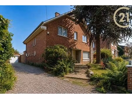 maison à vendre avec garage et terrasse   leuze (vbe39140)