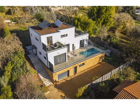 maison 182 m2 sur 761 m2 de terrain a saint cyr au mon d'or