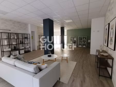 local commercial dinan 110 m2