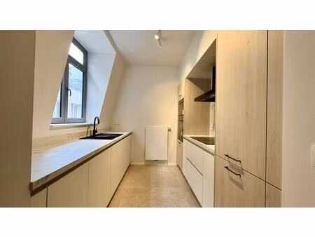 duplex à louer à rue du colombier 11 bruxelles (vbe39211)