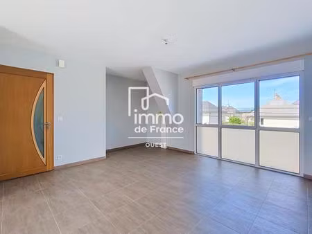 appartement evron 3 pièce(s) 77 m2