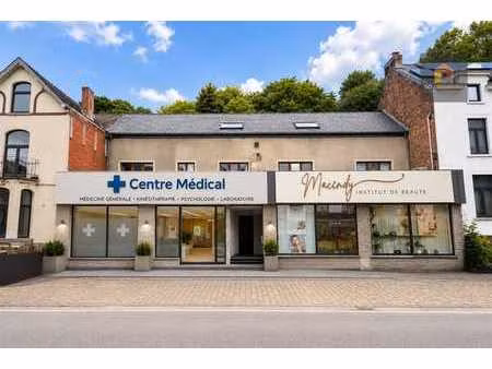 avenue des combattants - rdc commercial de 120m²
