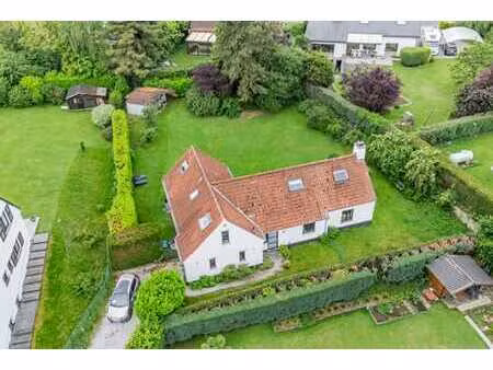 villa de fond dans un quartier résidentiel