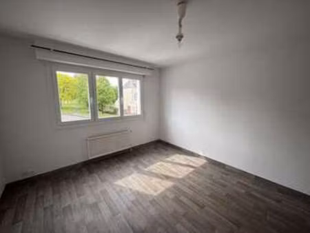 location appartement 2 pièces à laval (53000) : à louer 2 pièces / 51m² laval