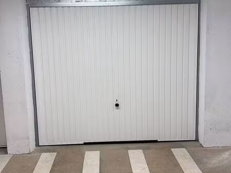 parking à louer