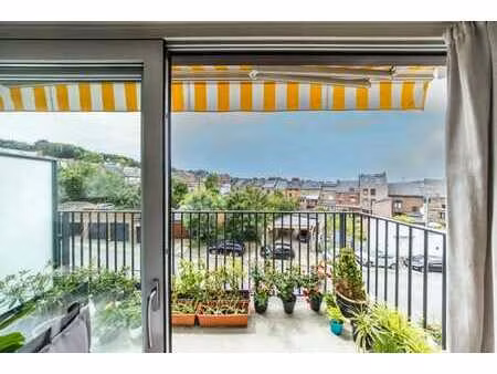 appartement en excellent état dans une résidence entièrement