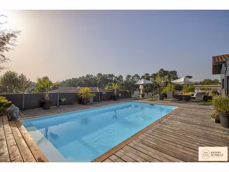 maison de luxe à vendre dans le quartier la plage