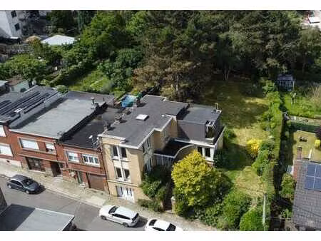 lumineuse maison 4 chambres avec grand jardin et superbe vue
