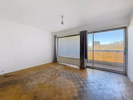 appartement 1 chambre avec terrasse !