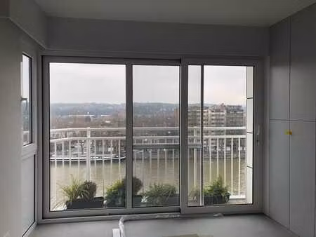 trés bel appartement quai de meuse liège