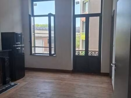 appartement 1 chambre dans maison de maître
