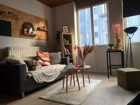 studio à louer boulevard saucy  liège