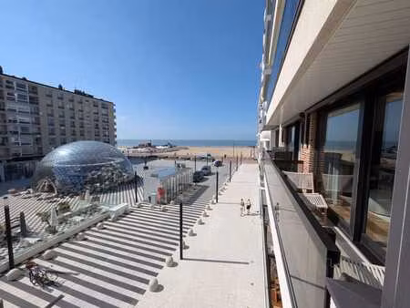 appartement moderne et lumineux à la place albert  emplaceme