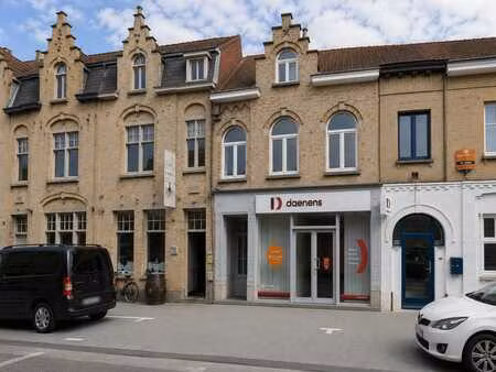 investissement comprenant 3 appartements à nieuport-ville