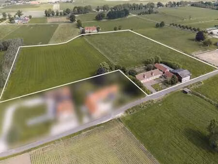 ferme à vendre dans un excellent emplacement à kerkhove (ave