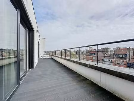 parc roi baudoin | penthouse neuf 3 chambres + terrasse