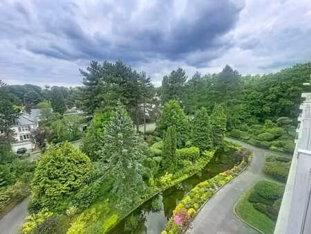 dans parc privatif  lumineux 125m² rénové dans les détails !