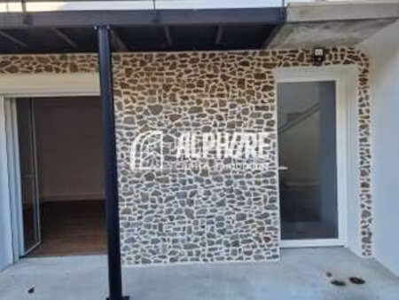 location bureaux et commerces à la plaine-sur-mer (44770) : à louer / 58m² la plaine-sur-m